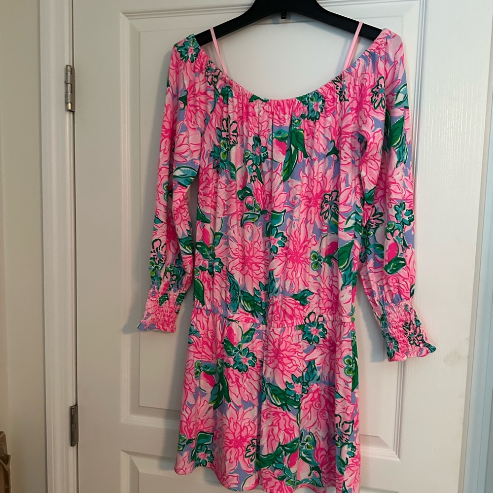 Lily Pulitzer Floral Pink and Green Romper.
Worn once.